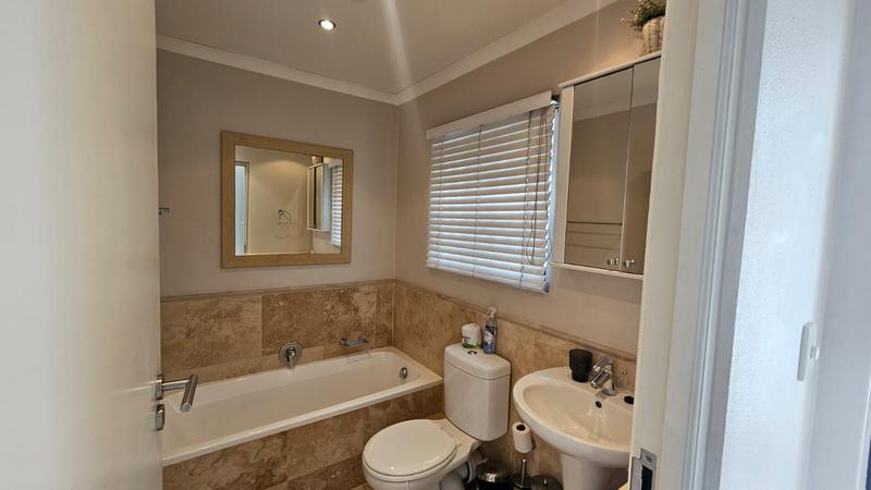 2 Bedroom Property for Sale in Santos Bay Western Cape